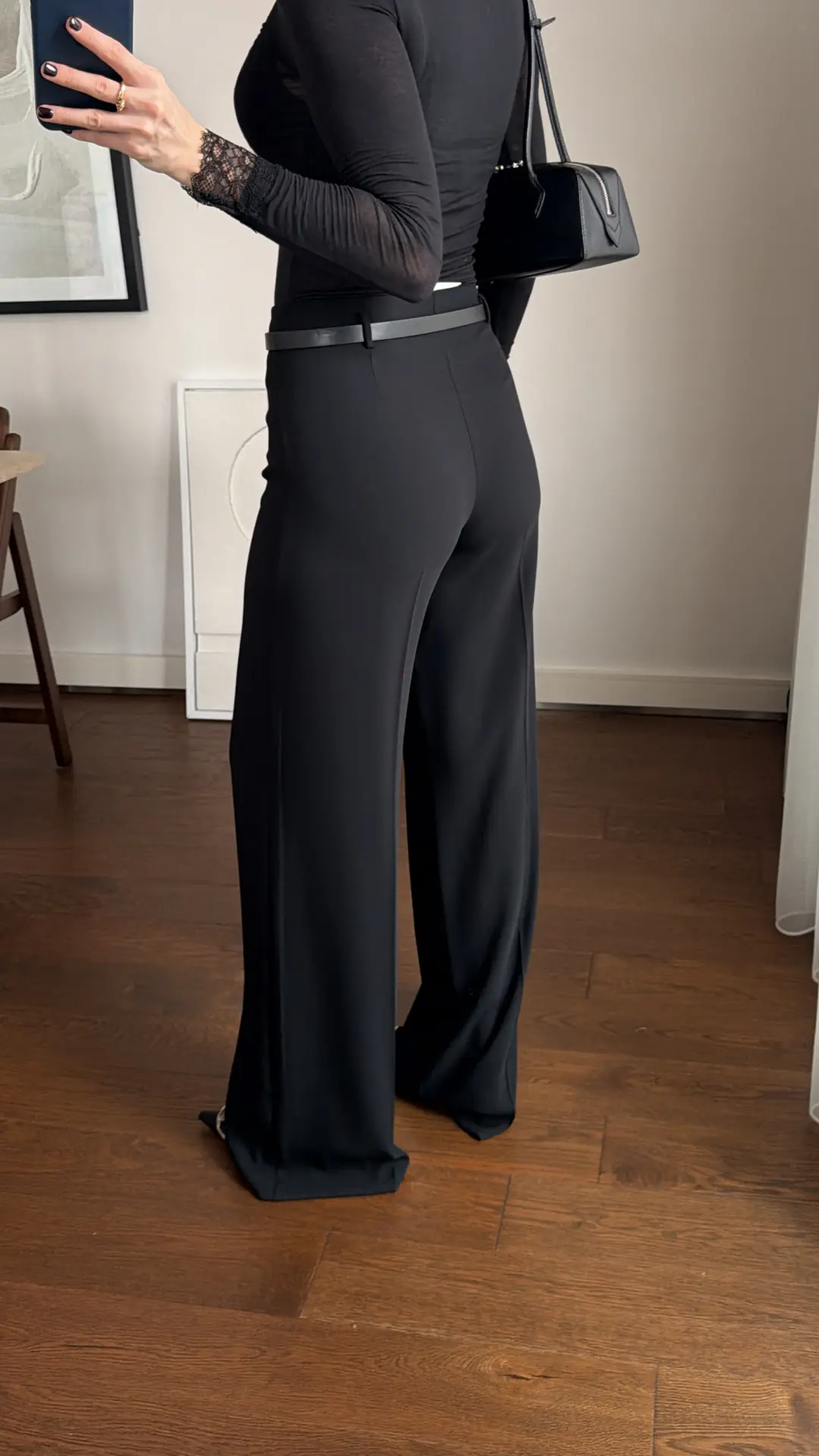 DİKİŞ DETAYLI KEMERLİ PANTOLON